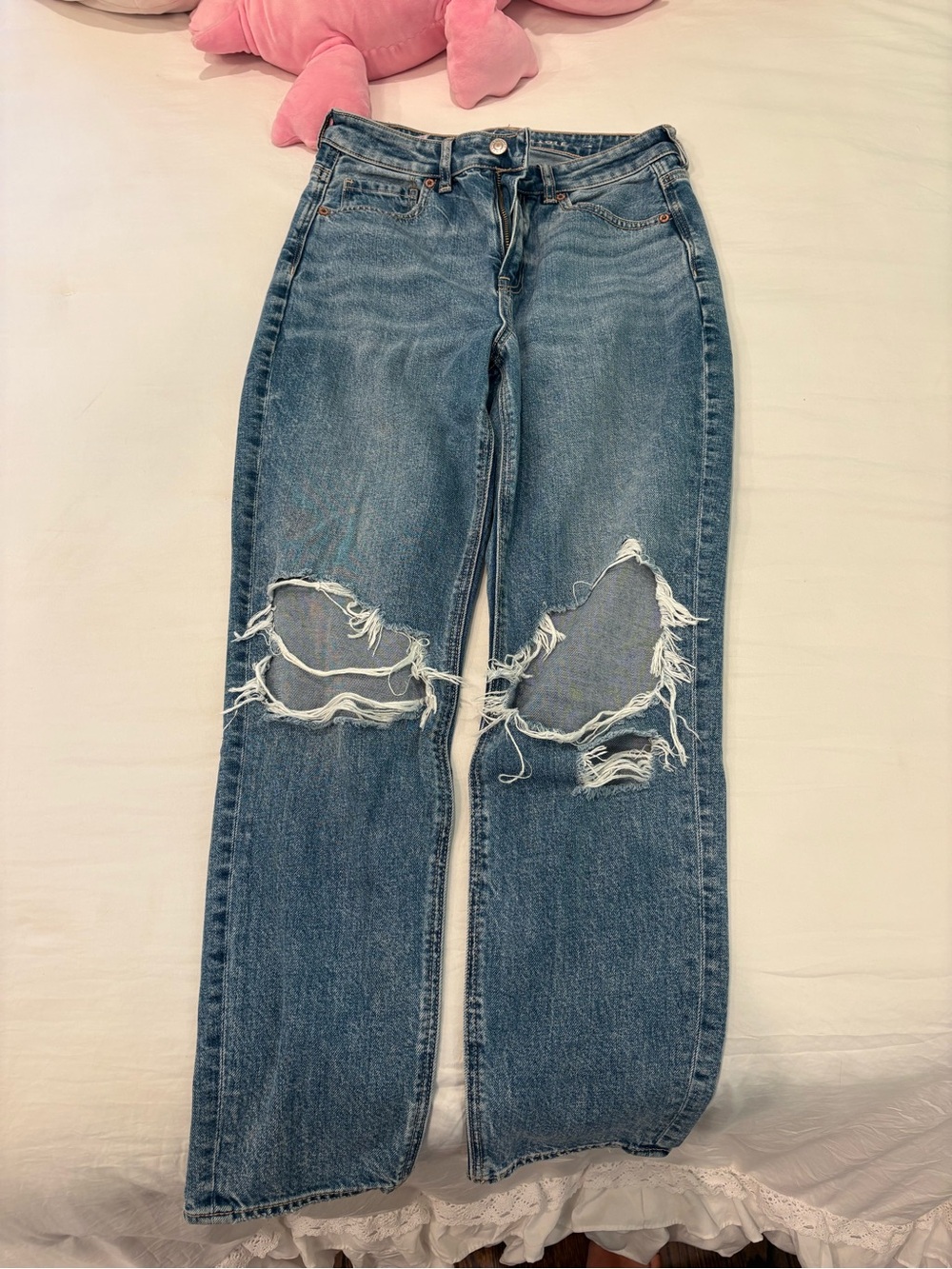 American Eagle Outfitters Distressed Straight-Leg Jeans in Light Blue Denim